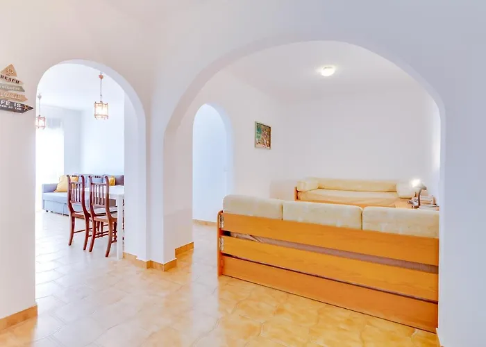 Al - Girassol 奎特里拉